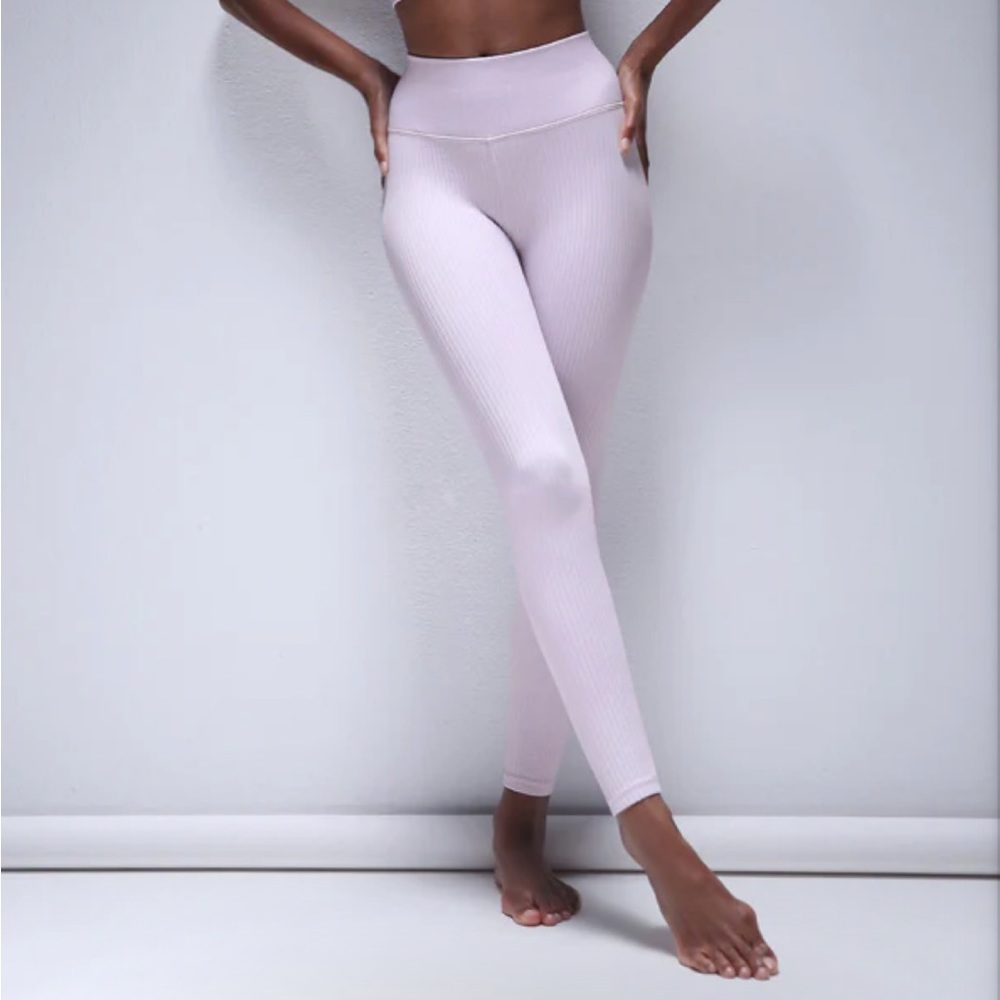Avocado Riley 7/8 Leggings in Iris Size XS/S